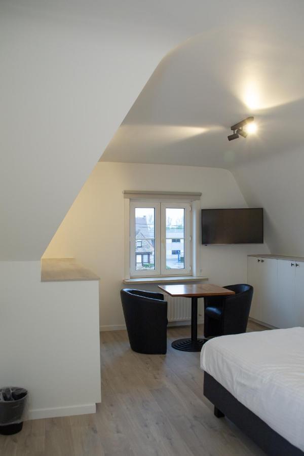 Hotel Swaenenburg Oostrozebeke Luaran gambar
